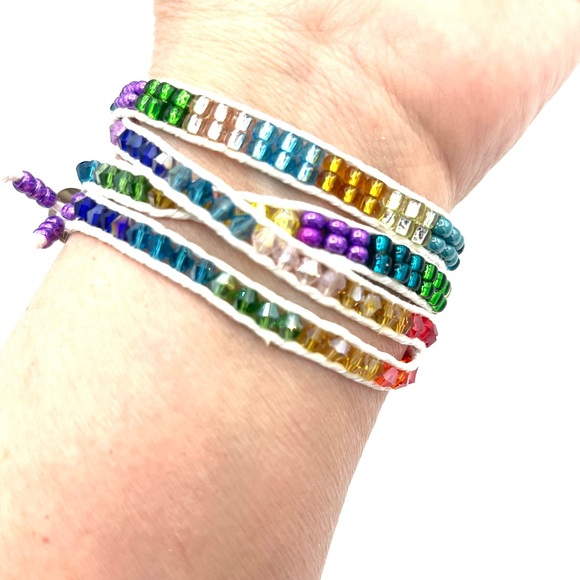 HAND CRAFTED Rainbow Ankle or Wrist Wrap Bracelet with Bumble Bee Charm - Picture 5 of 8